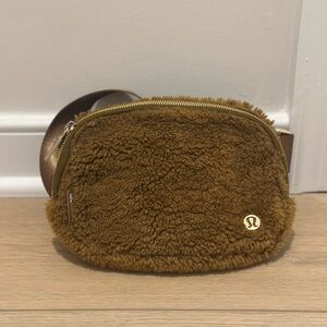 Lululemon Brown Sherpa Belt Bag